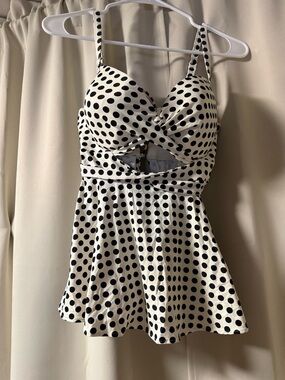 Black and White Polka Dot Swim Tankini Top